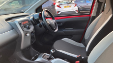 Toyota Aygo 1.0 VVT-i X-Play 5dr x-shift Petrol Hatchback